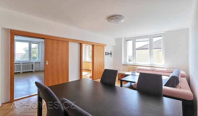 Pronájem bytu 3+1 70 m², Nad Primaskou, Praha 10