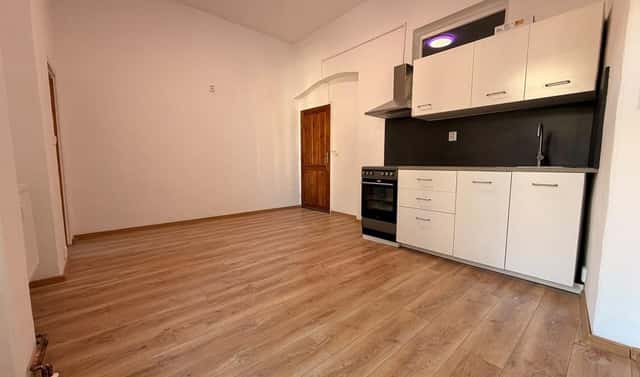 Pronájem bytu 1+kk 30 m², Moskevská, Ústí nad Labem – Ústí nad Labem-centrum