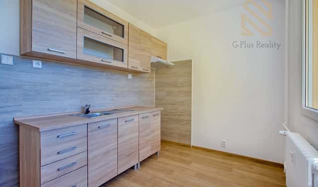 Prodej bytu 2+1 62 m², Holešická, Chomutov
