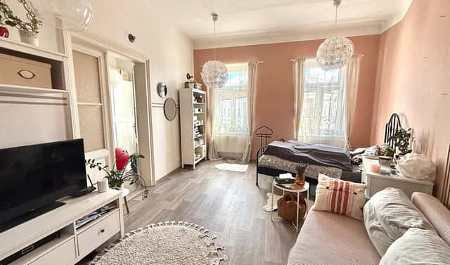 Pronájem bytu 2+1 64 m², Husovo nám., Tábor