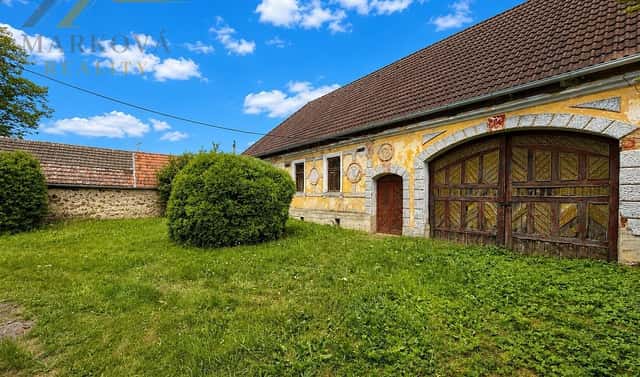 Prodej domu 136 m² s pozemkem 2 008 m², Sudoměřice u Bechyně – Bežerovice, okres Tábor
