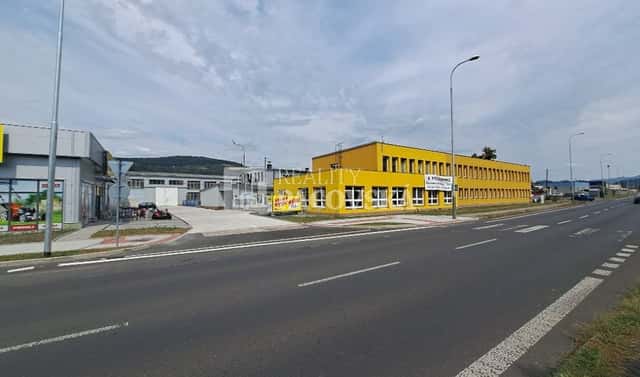 Pronájem obchodních prostor 511 m², Přístavní, Ústí nad Labem – Krásné Březno