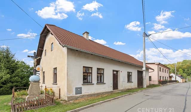 Prodej chaty/chalupy 310 m² s pozemkem 2 159 m², Kněževes, okres Blansko