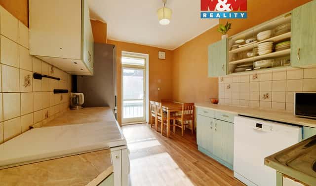 Prodej bytu 3+1 86 m², Valdštejnova, Cheb