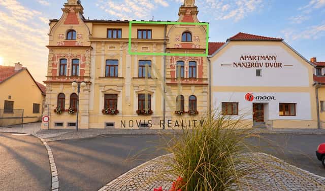 Pronájem bytu 3+1 74 m², Husovo náměstí, Horažďovice, okres Klatovy