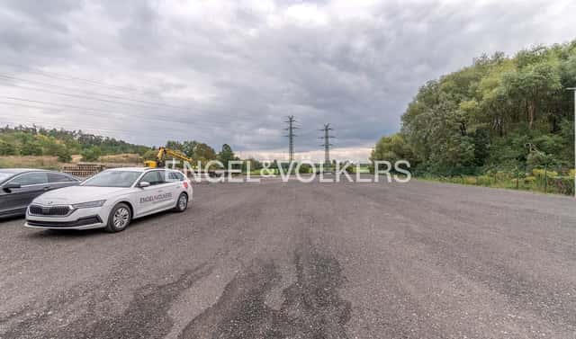 Pronájem komerčního pozemku 4 050 m², Tovární, Poříčany, okres Kolín