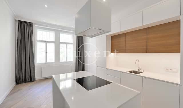 Pronájem bytu 2+kk 54 m², náměstí Jiřího z Poděbrad, Praha 3 – Vinohrady