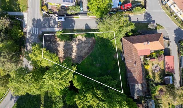 Prodej stavebního pozemku 800 m², Panenské Břežany, okres Praha-východ