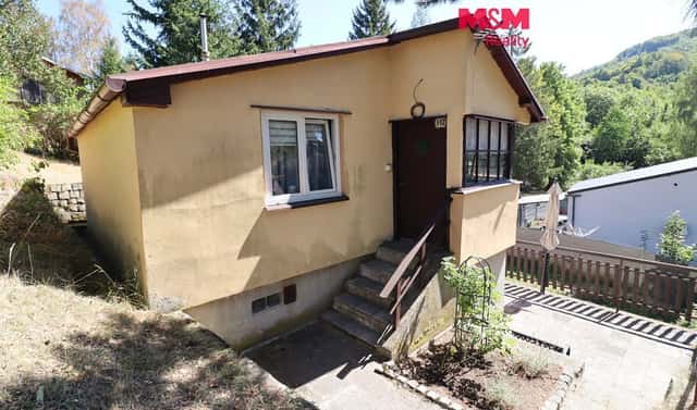 Prodej chaty/chalupy 34 m² s pozemkem 325 m², Okounov, okres Chomutov
