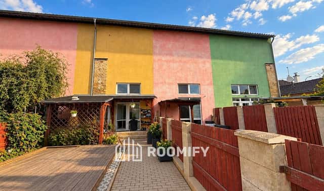 Prodej domu 200 m² s pozemkem 188 m², Dlouhá, Lenešice, okres Louny