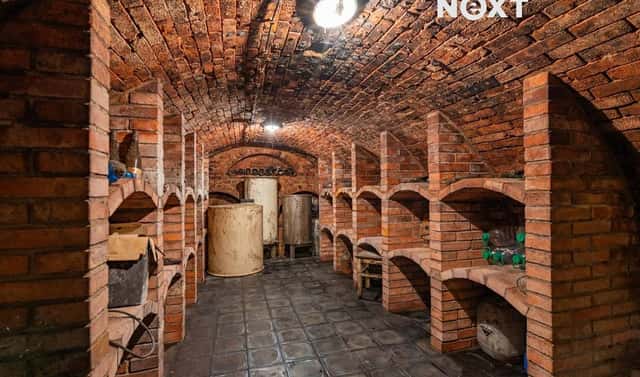 Prodej domu 450 m² s pozemkem 215 m², Mutěnice, okres Hodonín