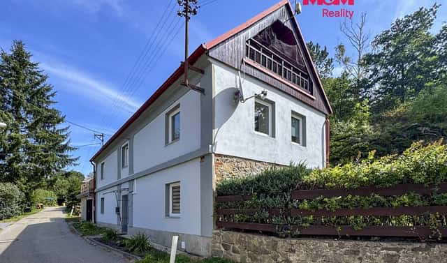 Prodej domu 226 m² s pozemkem 1 039 m², U Potoka, Hrusice, okres Praha-východ