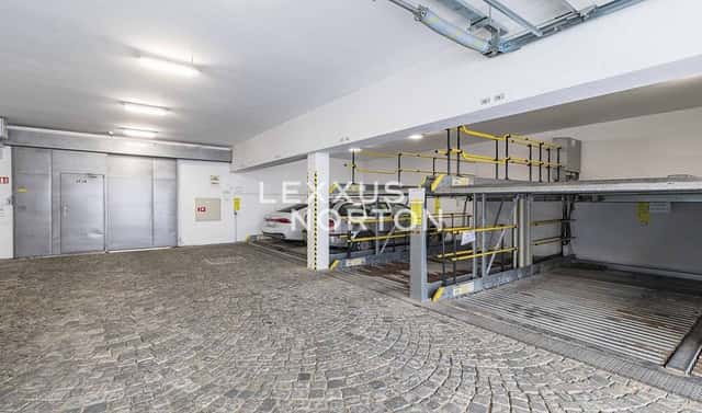 Garážové stání Vlašská, Vlašská, Praha 1 – Malá Strana