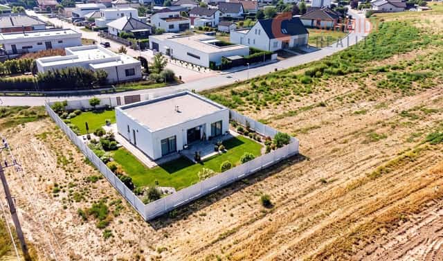 Prodej stavebního pozemku 1 230 m², Pod Střediskem, Hrušovany u Brna, okres Brno-venkov