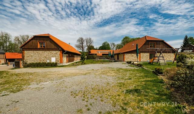 Prodej chaty/chalupy 1 320 m² s pozemkem 3 144 m², Jistebnice, okres Tábor