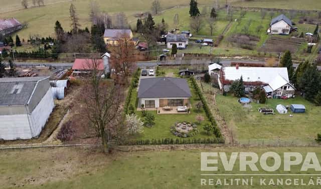 Prodej komerčního pozemku 2 020 m², Čaková, okres Bruntál