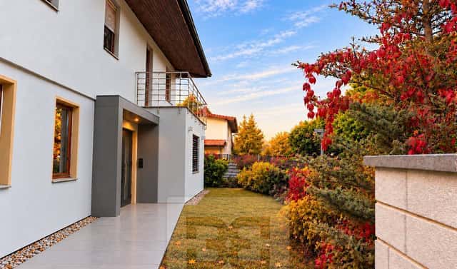 Pronájem bytu 2+kk 45 m², V Solníkách, Roztoky, okres Praha-západ