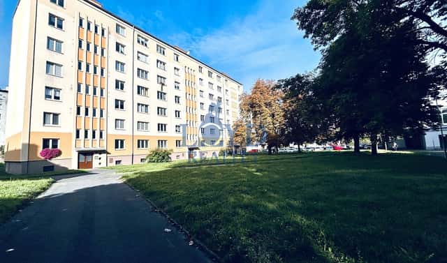 Prodej bytu 1+1 36 m², Budovatelů, Karlovy Vary