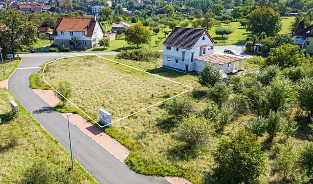 Prodej stavebního pozemku 931 m², Bažantní, Praha 6 – Suchdol