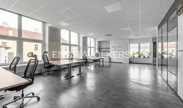 Pronájem nájemního domu, činžáku 957 m², Novákových, Praha 8 – Libeň