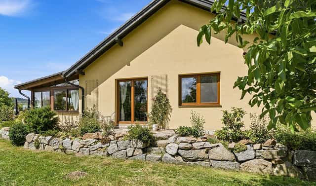 Prodej domu 184 m² s pozemkem 2 893 m², V sadech, Rožmitál pod Třemšínem, okres Příbram