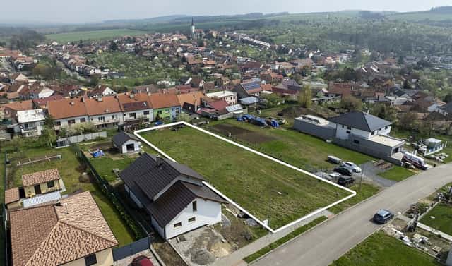 Prodej stavebního pozemku 1 530 m², Ostrožská Lhota, okres Uherské Hradiště