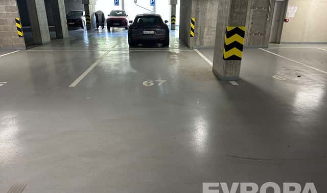 Prodej garážového stání (20 m2) v Praze - Vysočanech ul. Čerpadlová, Čerpadlová, Praha 9 – Vysočany