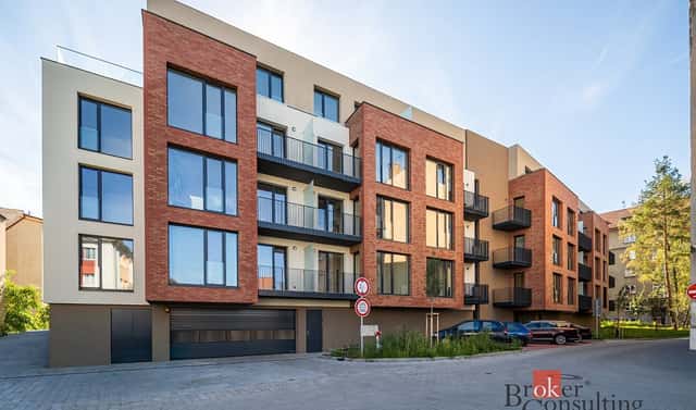 Pronájem bytu 2+kk 48 m², Na Střezině, Hradec Králové
