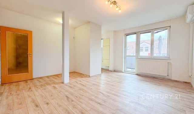 Pronájem bytu 1+kk 38 m², Souběžná, Brno – Židenice, okres Brno-město