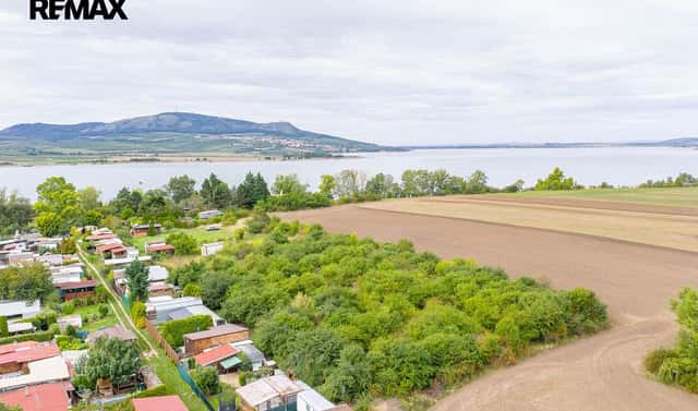 Prodej stavebního pozemku 6 037 m², Přítluky, okres Břeclav