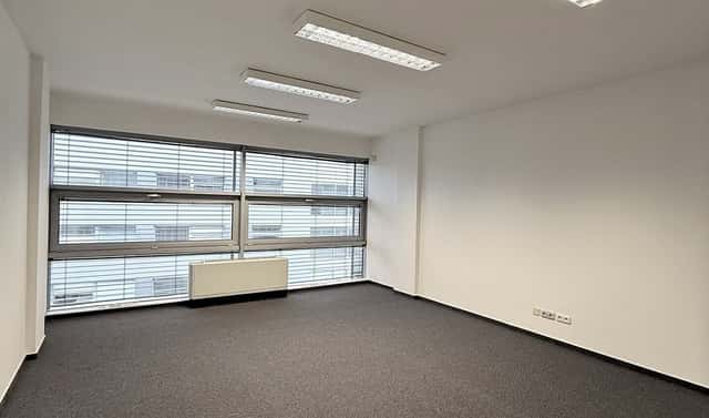 Pronájem kanceláře 29 m², Bohdalecká, Praha 10 – Michle