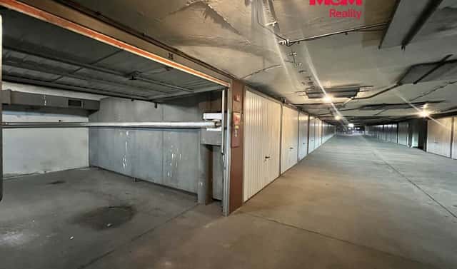 Prodej garáže, 13 m2, Zlín, Slovenská, Zlín