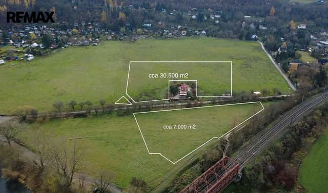Prodej pozemku 96 565 m², Všenory, okres Praha-západ