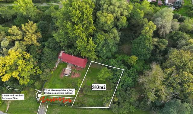 Prodej stavebního pozemku 583 m², Bratří Štefanů, Hradec Králové