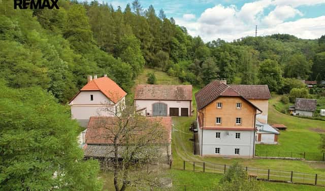 Prodej zemědělského objektu 623 m², Březová-Oleško – Oleško, okres Praha-západ