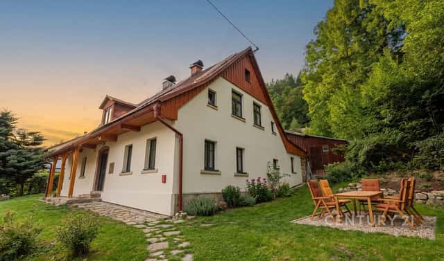 Prodej domu 218 m² s pozemkem 832 m², Polubenská, Desná – Desná III, okres Jablonec nad Nisou