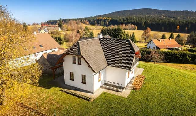 Prodej domu 230 m² s pozemkem 2 845 m², Horní Stropnice – Staré Hutě, okres České Budějovice