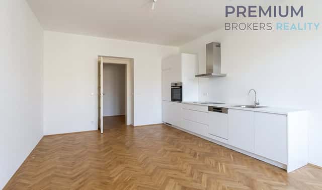 Pronájem bytu 1+kk 37 m², V Horní Stromce, Praha 3 – Vinohrady