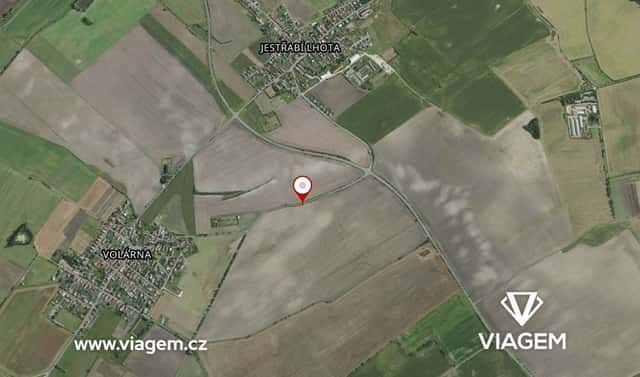 Prodej pole 2 443 m², Jestřabí Lhota, okres Kolín