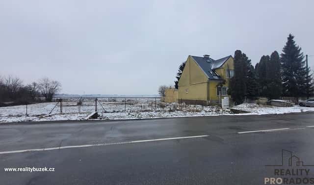 Prodej komerčního pozemku 1 037 m², Holešov, okres Kroměříž