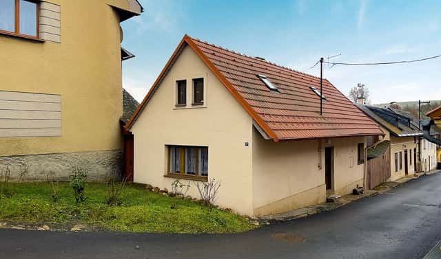 Prodej domu 90 m² s pozemkem 113 m², Manětín, okres Plzeň-sever