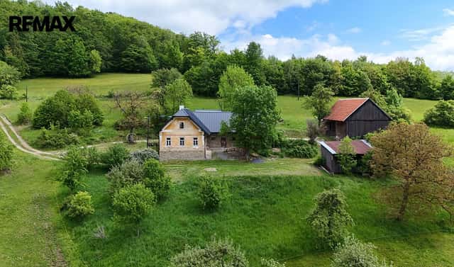 Prodej chaty/chalupy 164 m² s pozemkem 285 345 m², Vsetín