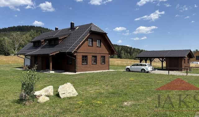 Prodej domu 239 m² s pozemkem 2 125 m², Srní, okres Klatovy
