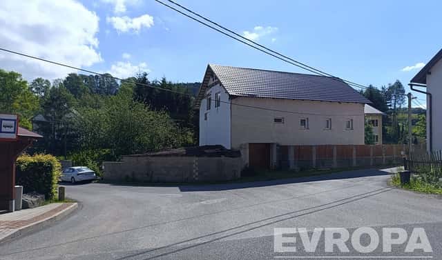 Prodej domu 180 m² s pozemkem 604 m², Děčín – Děčín XXXV-Lesná
