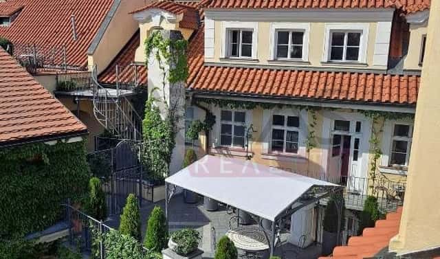 Pronájem bytu 4+1 178 m², Vlašská, Praha 1 – Malá Strana