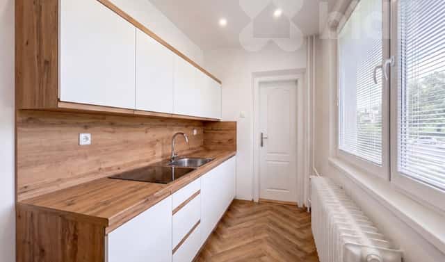 Prodej bytu 3+1 56 m², Dukelská, Broumov – Olivětín, okres Náchod