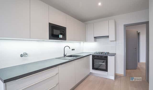 Pronájem pokoje 16 m², Anežky Malé, Praha 4 – Háje