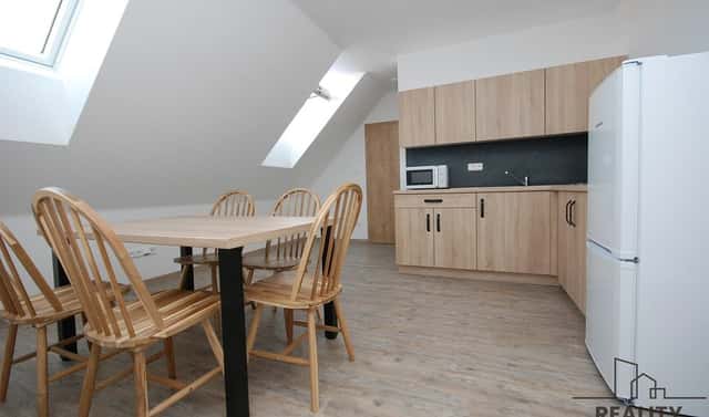 Pronájem bytu 2+1 55 m², Hrušky, okres Břeclav