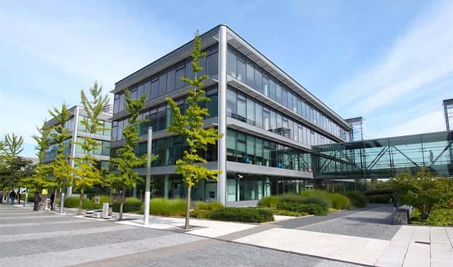 Pronájem kanceláře 1 057 m², Vestec, okres Praha-západ