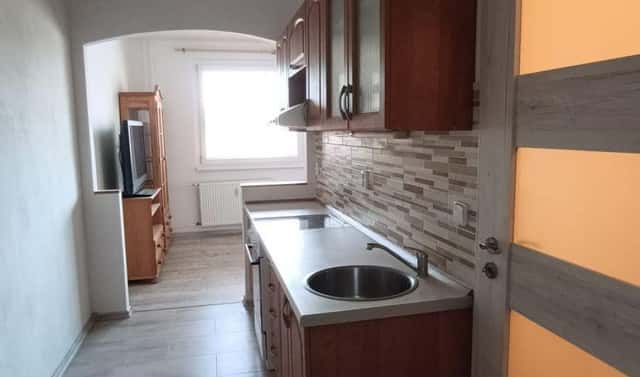 Pronájem bytu 1+kk 28 m², Na Vršku, Jablonec nad Nisou